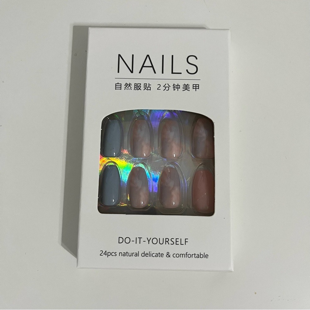 NIB Press On‎ Nails 24 Pc
Set in Blue and Mauve Shades - Picture 2 of 3